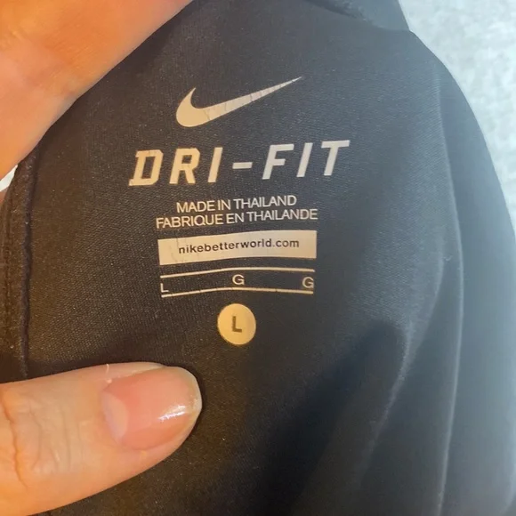 Nike High Rise Pink & black athletic shorts - Picture 3 of 4